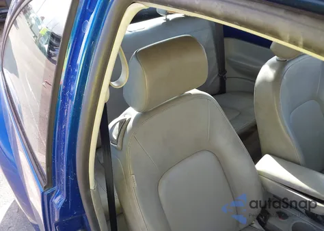 2007 Volkswagen New Beetle 2.5 z USA, uszkodzony, nr VIN 3VWPW31C07M512661